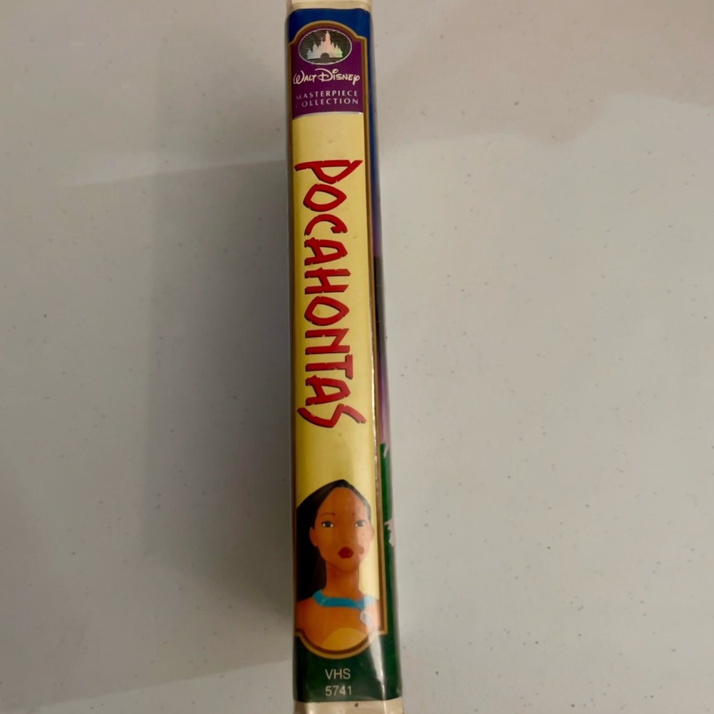 Disney’s Masterpiece Collection Pochahontas 5741 VHS Movie - Picture 8 of 14